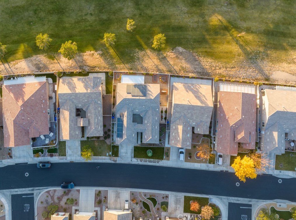 10392 Wilmington Ln, Apple Valley CA  92308-3341 exterior