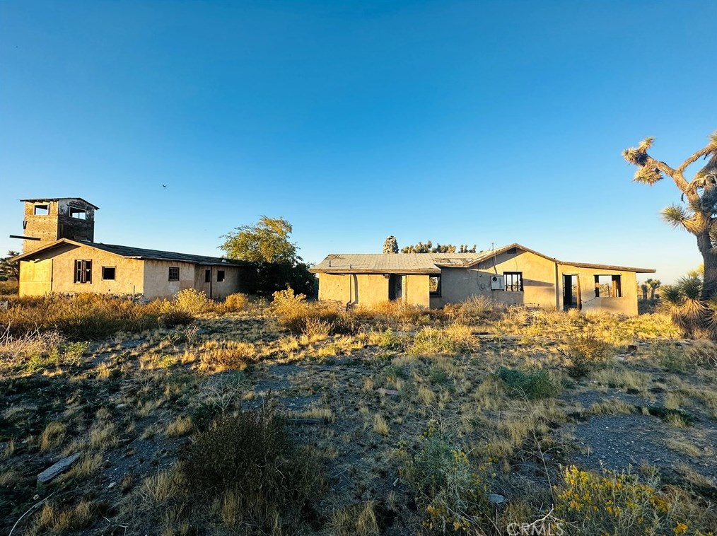 3887 Daisy Ln, Phelan CA  92371-6719 exterior