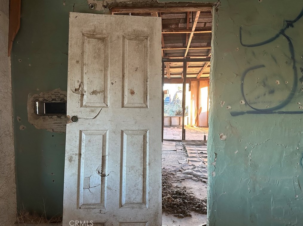 3887 Daisy Ln, Phelan CA  92371-6719 exterior