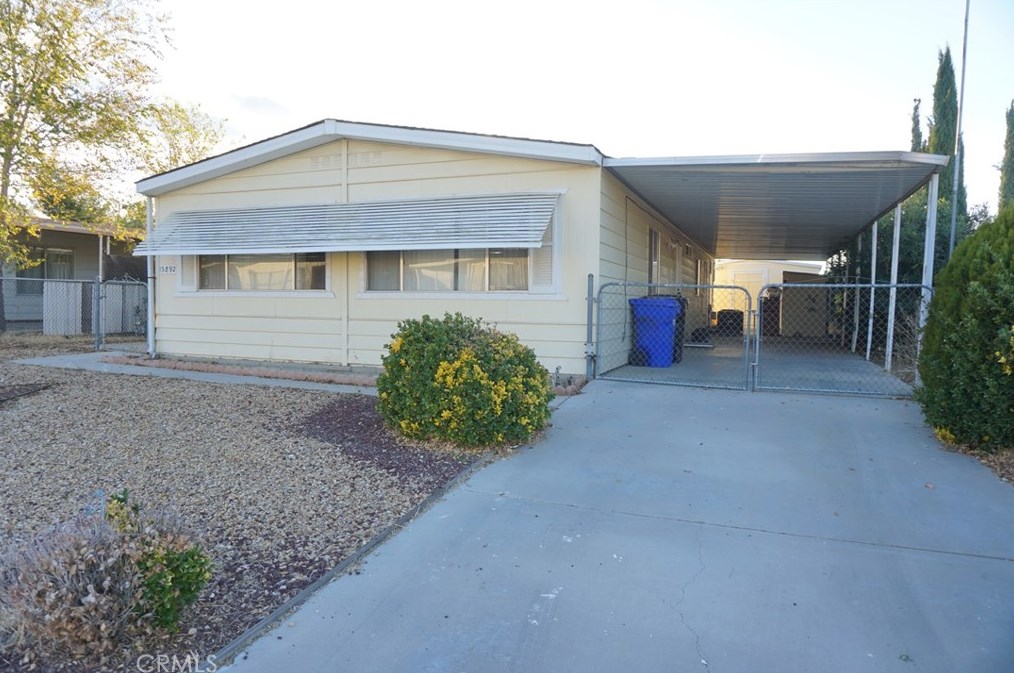 13892 Tam O Shanter Dr, Victorville, CA 92395