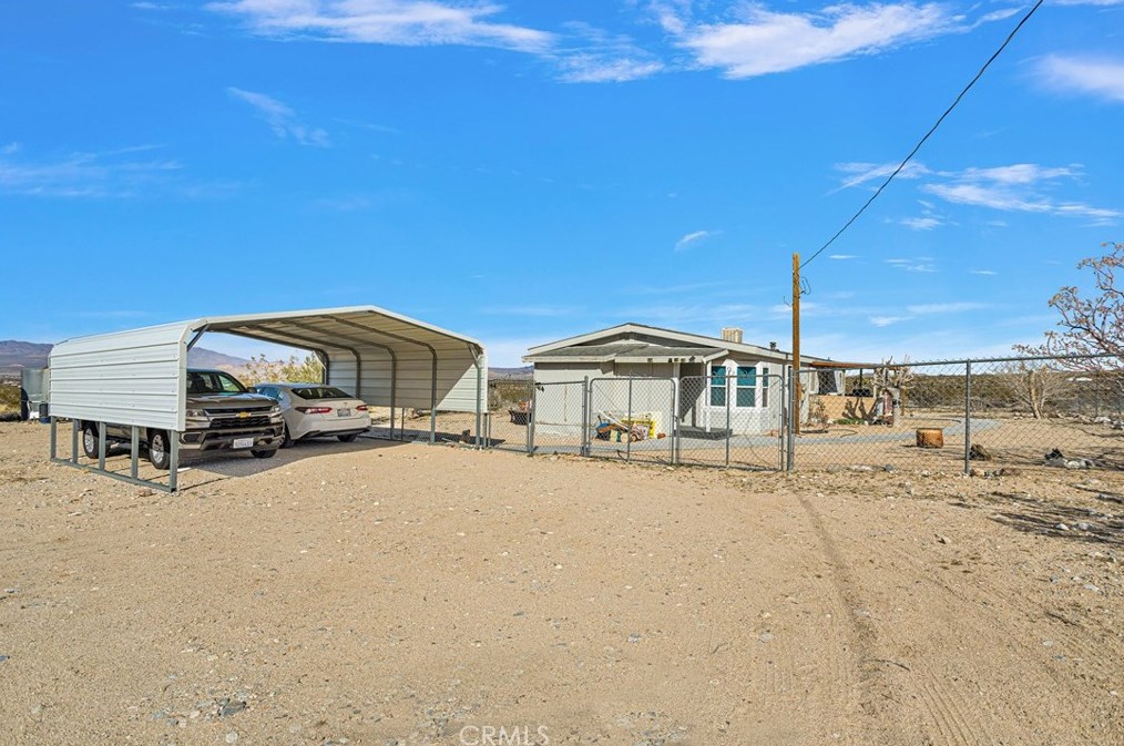 7780 Fairlane Rd, Lucerne Valley, CA 92356