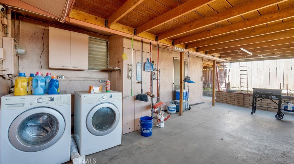 711 Agnes Dr, Barstow CA  92311-3107 exterior