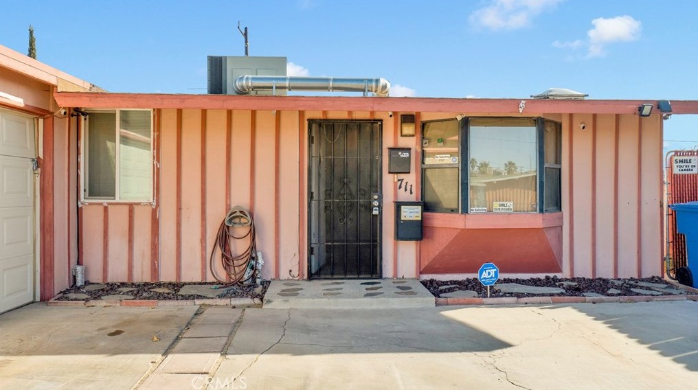 711 Agnes Dr, Barstow CA  92311-3107 exterior