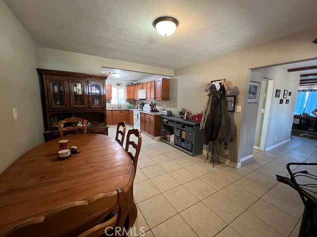 21791 Ocotillo Way, Apple Valley CA  92308-8427 exterior