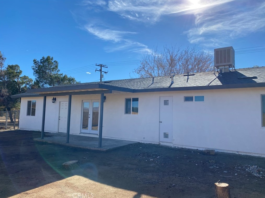 22634 Little Beaver Rd, Apple Valley CA  92308-7438 exterior