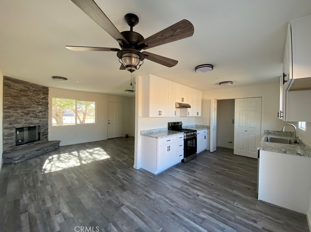 22634 Little Beaver Rd, Apple Valley CA  92308-7438 exterior