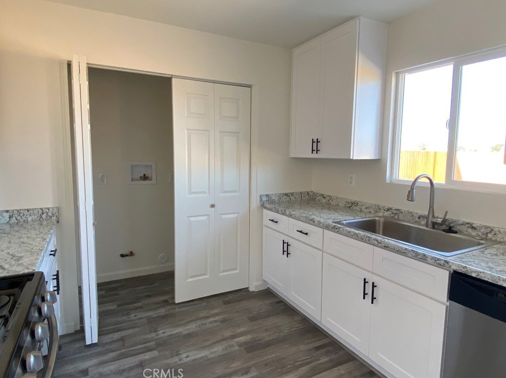 22634 Little Beaver Rd, Apple Valley CA  92308-7438 exterior