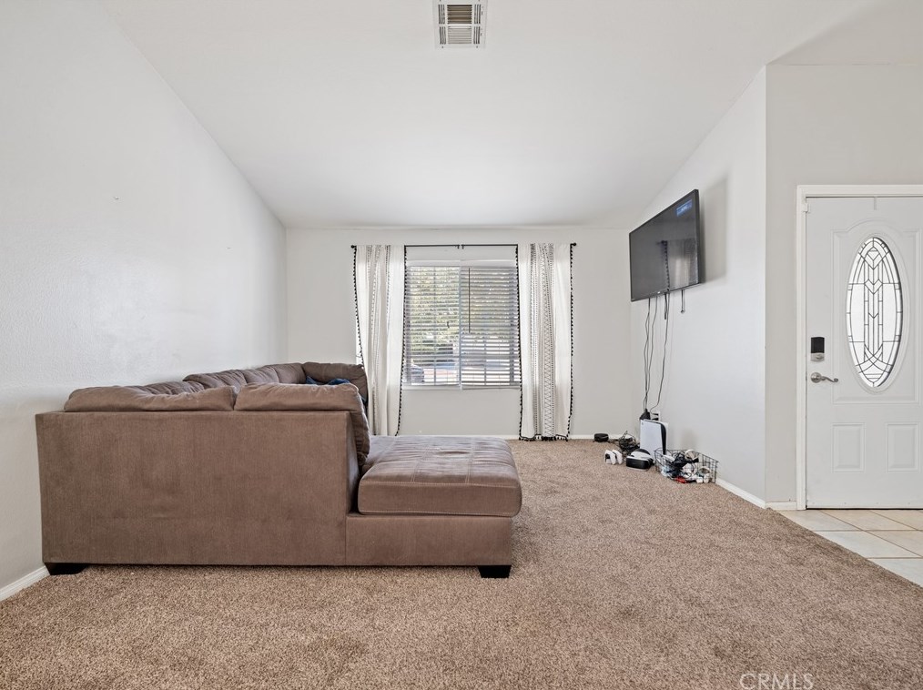 2241 Amethyst Ave, Barstow, CA 92311-4750