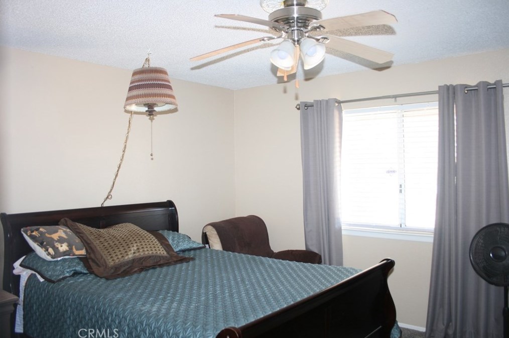 7488 Pismo Ave, Hesperia CA  92345-7426 exterior