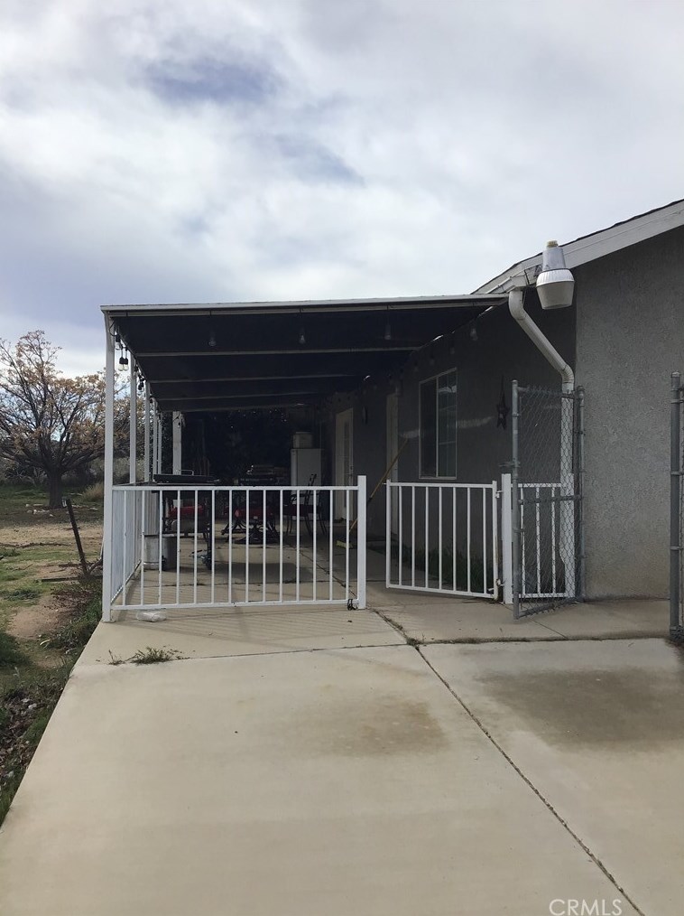 9125 Wilson Ranch Rd, Phelan CA  92371-7308 exterior