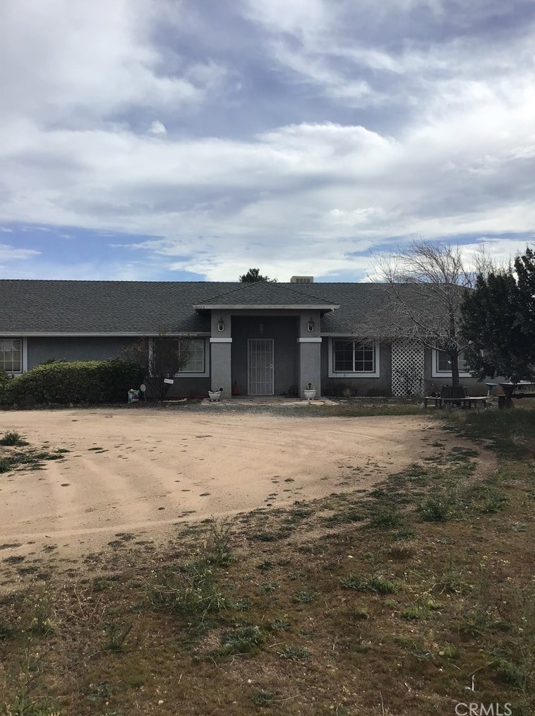 9125 Wilson Ranch Rd, Phelan CA  92371-7308 exterior