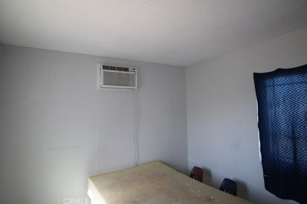 34262 Paris St, Barstow CA  92311-3519 exterior