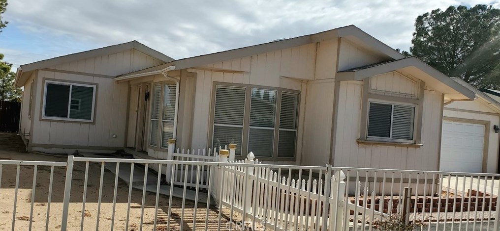 21621 Sandia Rd #20, Apple Valley, CA 92308