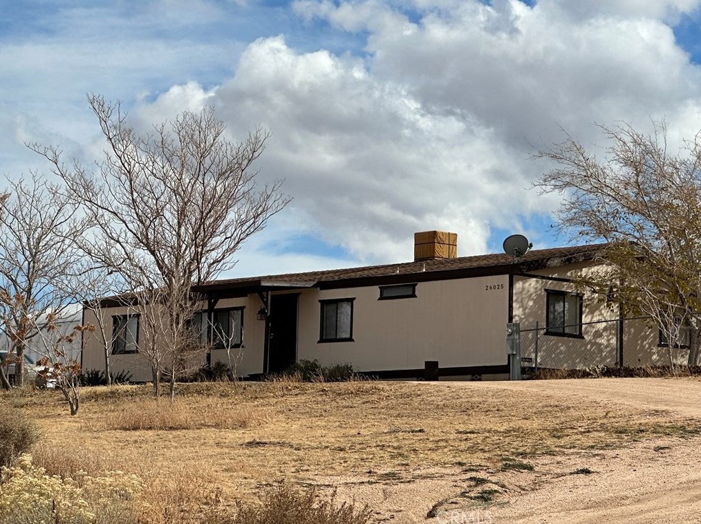 26025 Laramie St, Apple Valley, CA 92308-0506