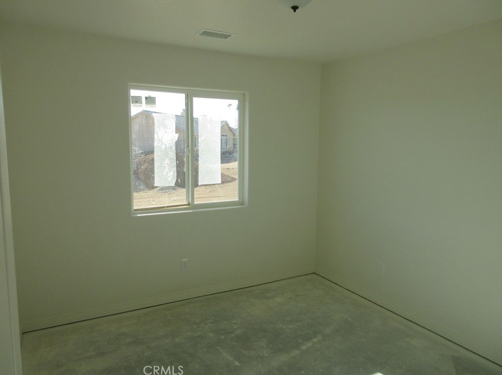 15729 Sago Rd, Apple Valley CA  92307-2811 exterior