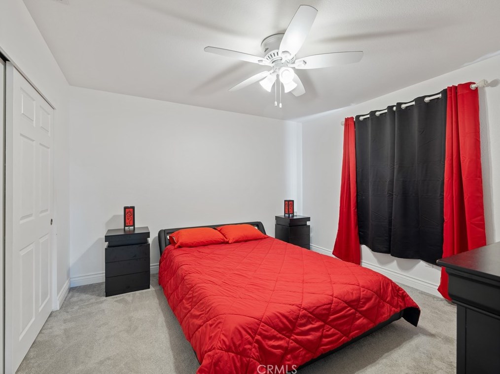 12520 Highline Dr, Apple Valley CA  92308-5046 exterior