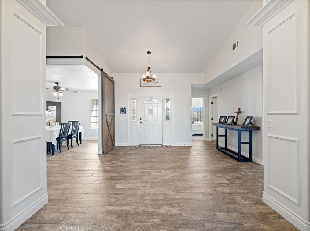 12520 Highline Dr, Apple Valley CA  92308-5046 exterior