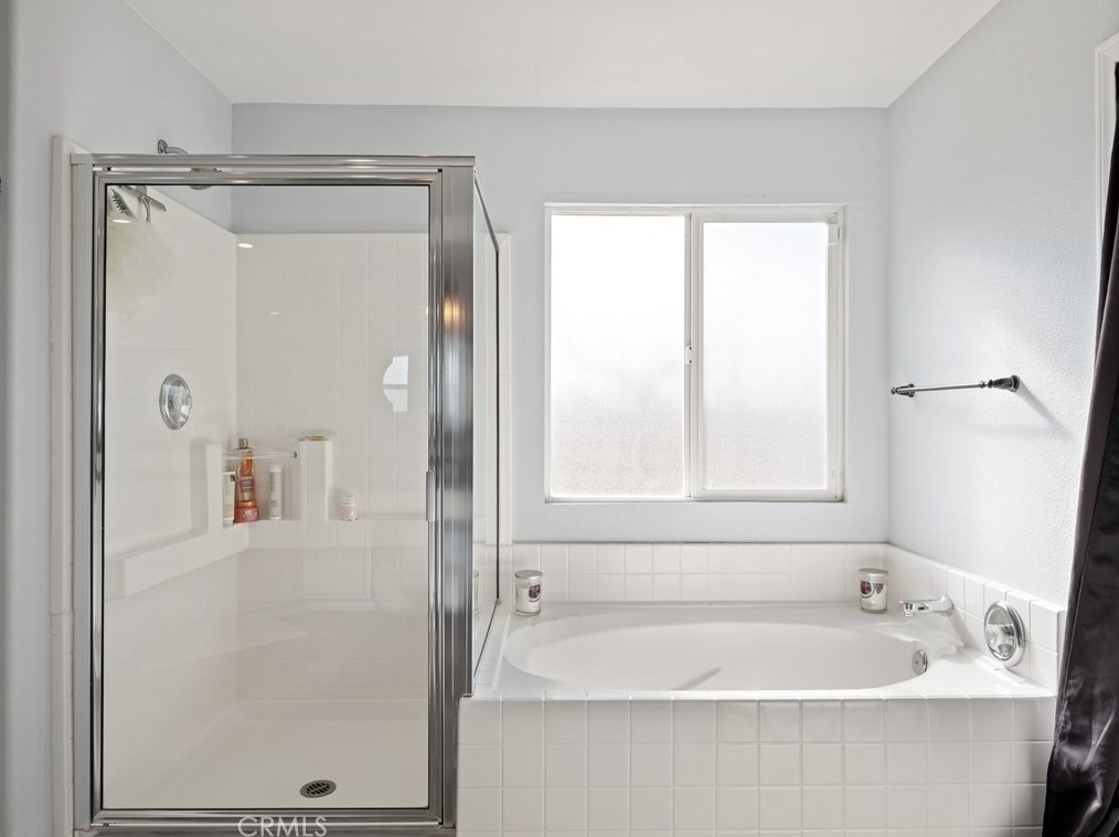 12520 Highline Dr, Apple Valley CA  92308-5046 exterior