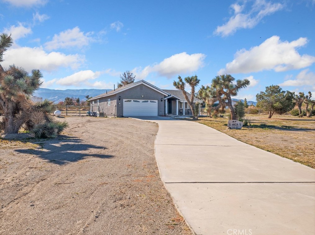 4025 Goss Rd, Phelan, CA 92371-7746