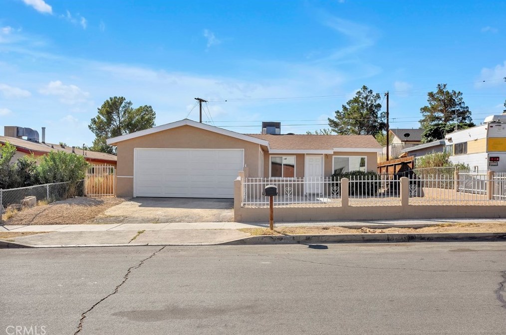 1912 Sunset St, Barstow CA  92311-5673 exterior