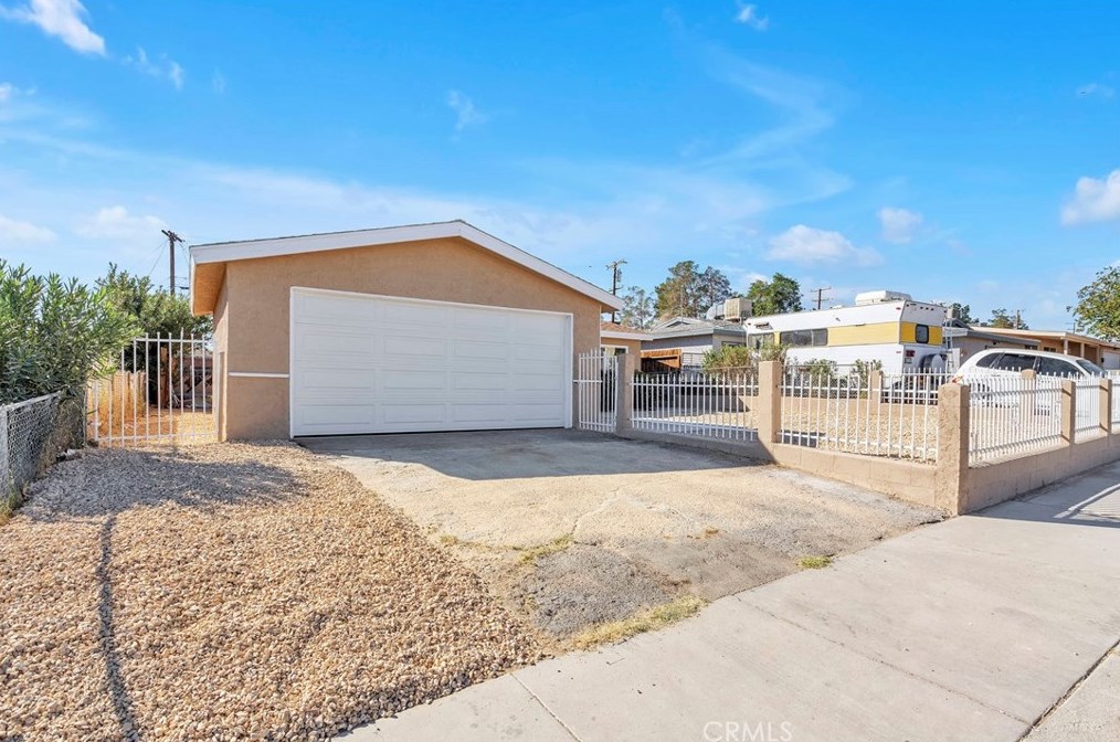 1912 Sunset St, Barstow CA  92311-5673 exterior