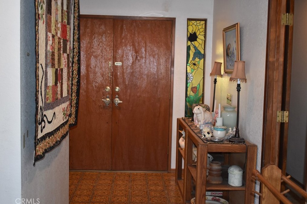 13434 Tioga Rd, Apple Valley CA  92308-6372 exterior