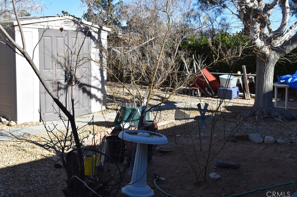 13434 Tioga Rd, Apple Valley CA  92308-6372 exterior