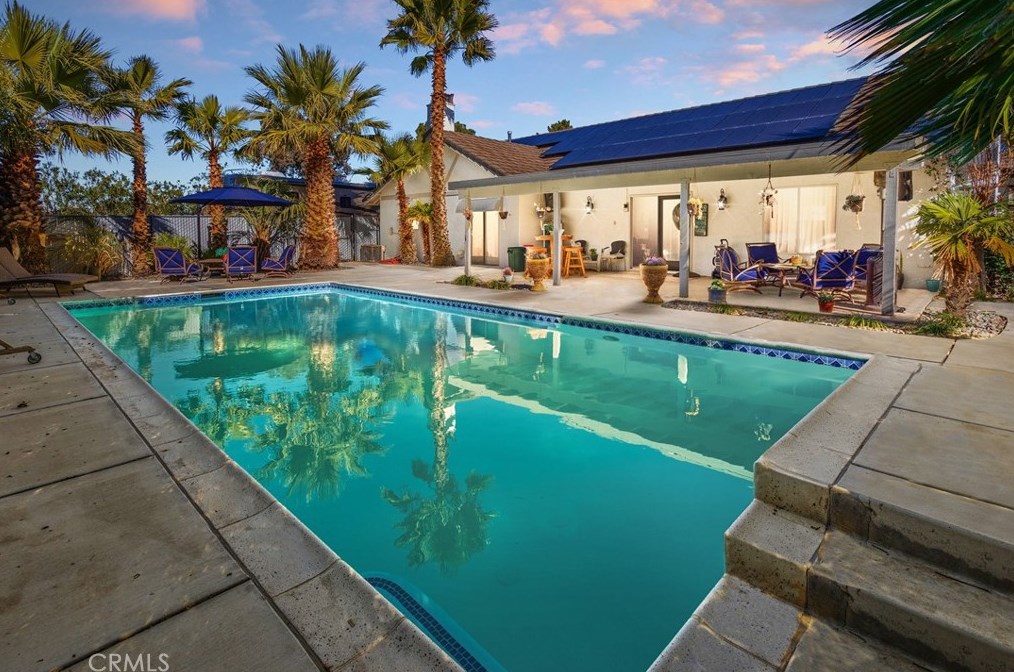 7558 Peach Ave, Hesperia, CA 92345-7421