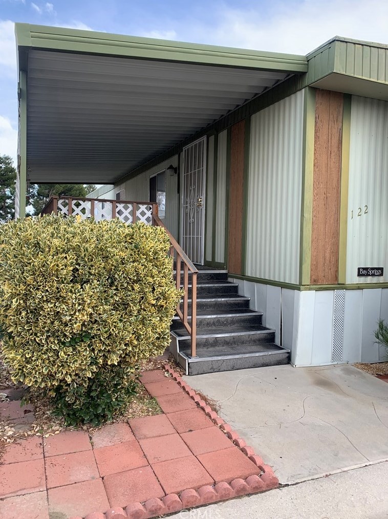 13393 Mariposa Rd #122, Victorville, CA 92395