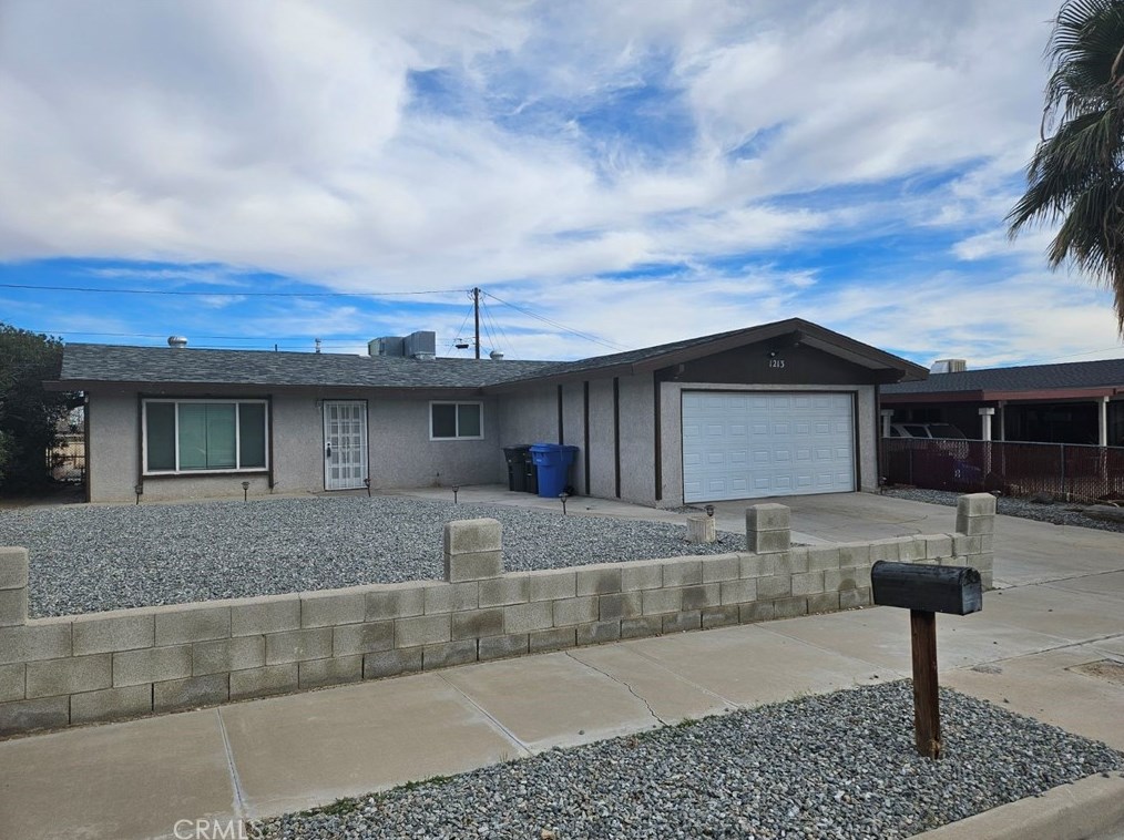 1213 Kay Ct, Barstow, CA 92311-4016