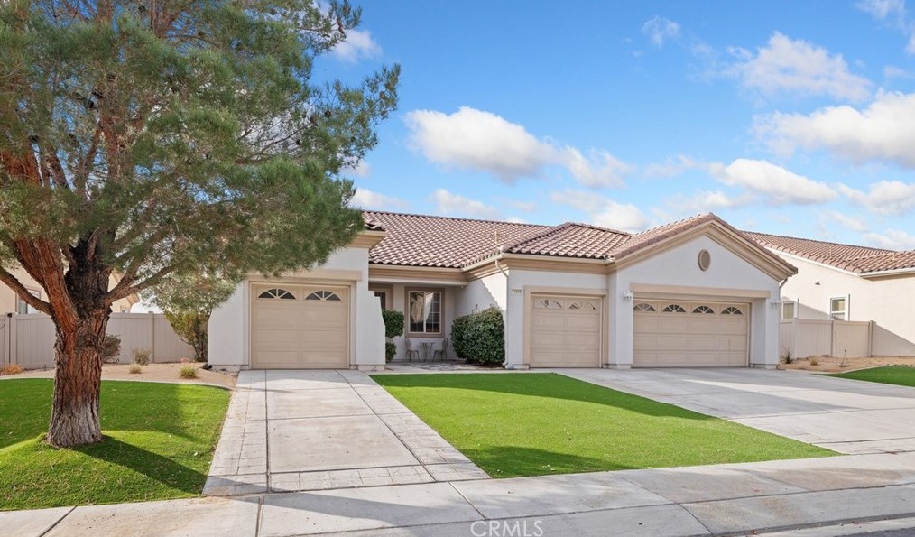 11080 Dandelion Ln, Apple Valley, CA 92308-3644