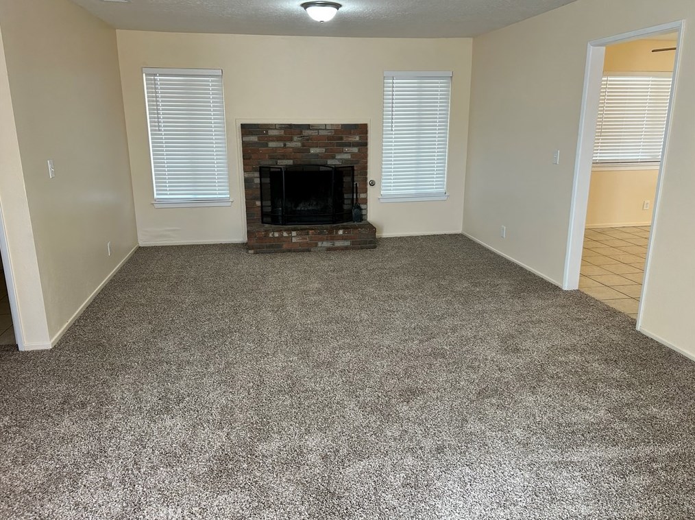 15815 Wichita Rd, Apple Valley CA  92307-3023 exterior