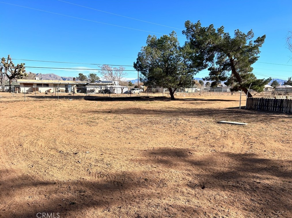 15815 Wichita Rd, Apple Valley CA  92307-3023 exterior