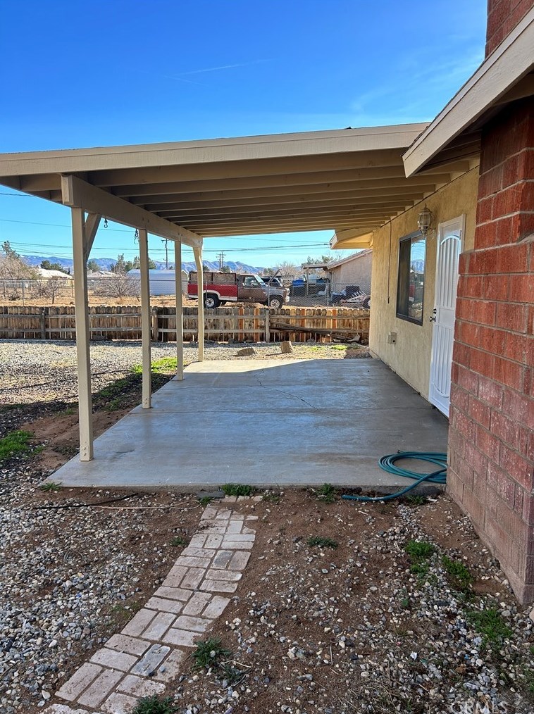 15815 Wichita Rd, Apple Valley CA  92307-3023 exterior