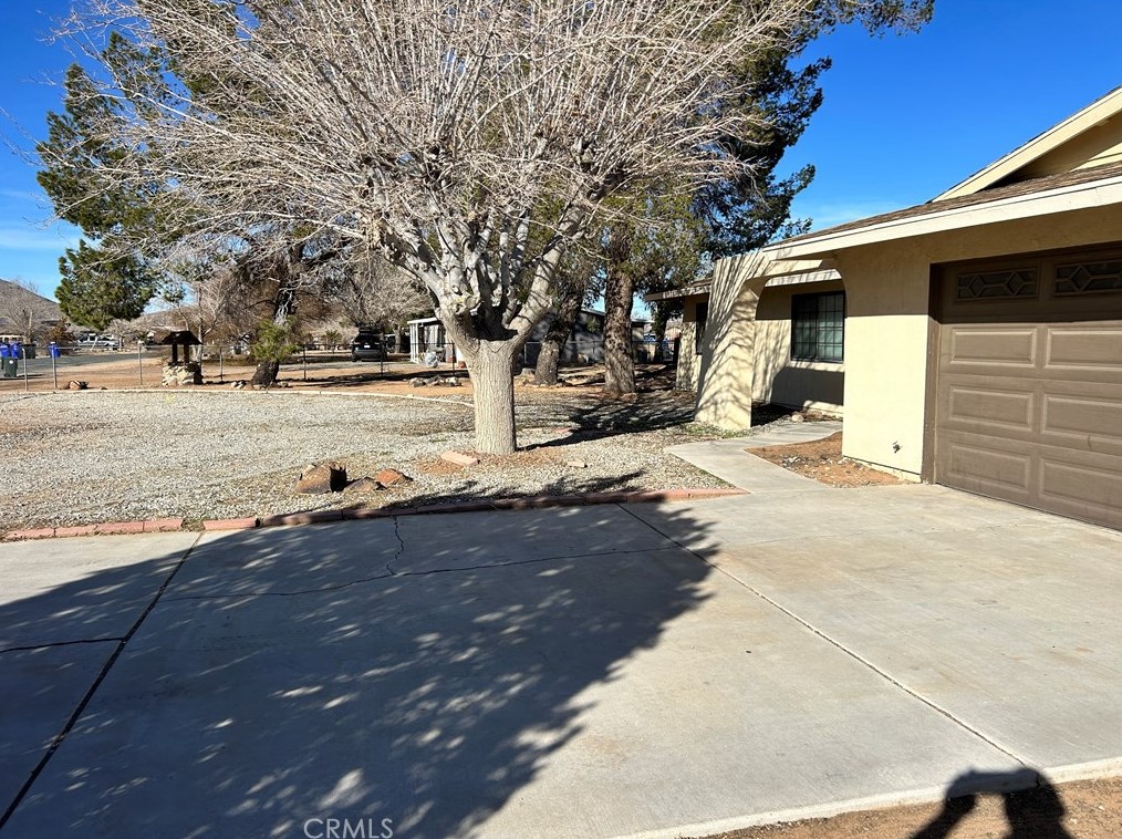15815 Wichita Rd, Apple Valley, CA 92307-3023