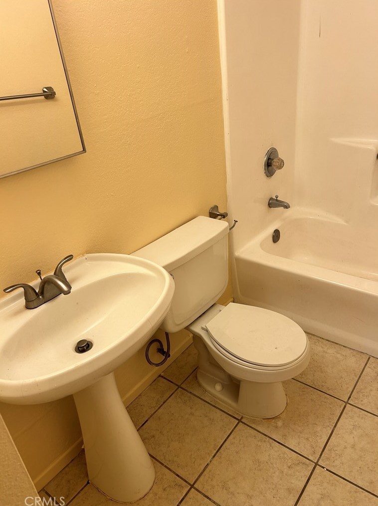 15815 Wichita Rd, Apple Valley CA  92307-3023 exterior