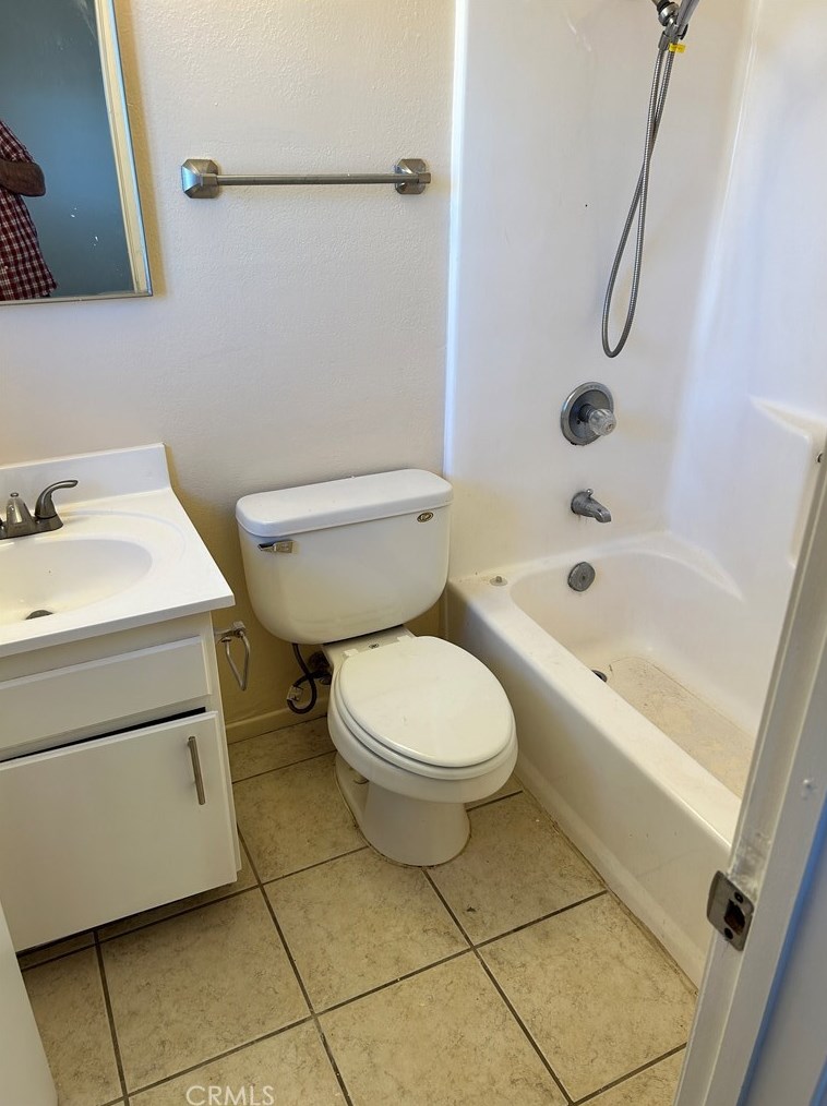 15815 Wichita Rd, Apple Valley CA  92307-3023 exterior