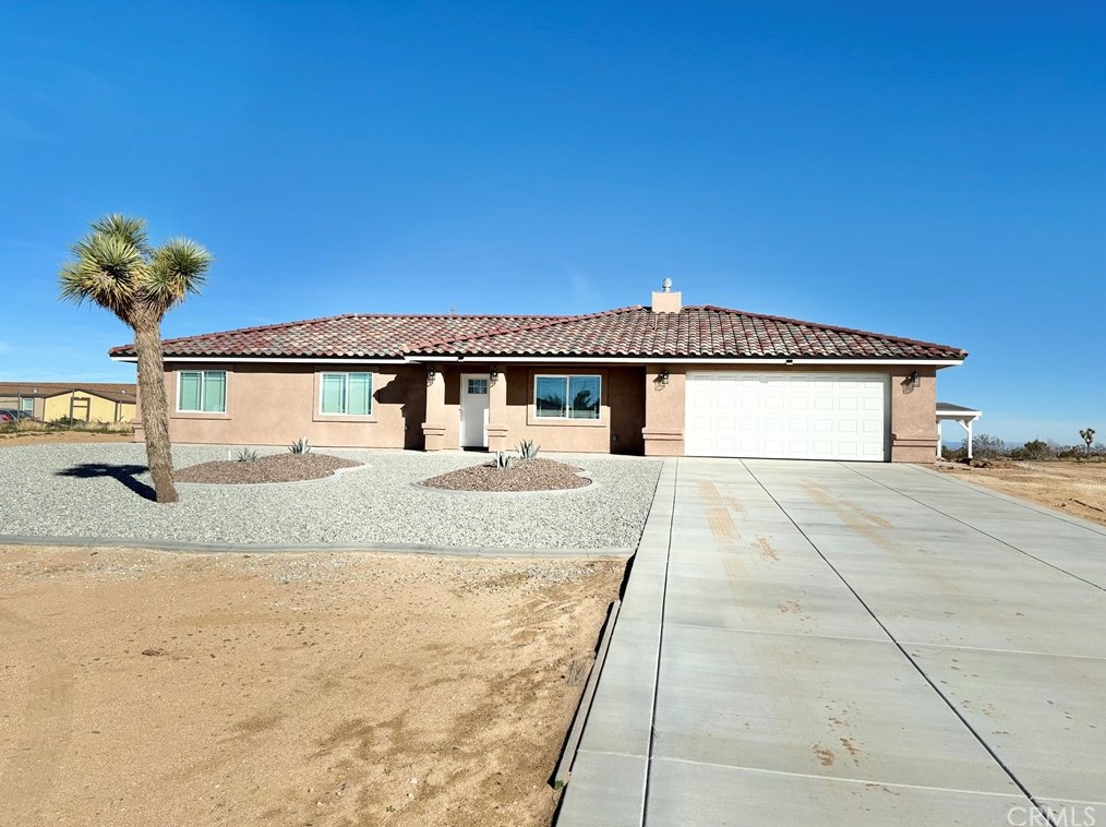 9390 7th St, Phelan, CA 92371