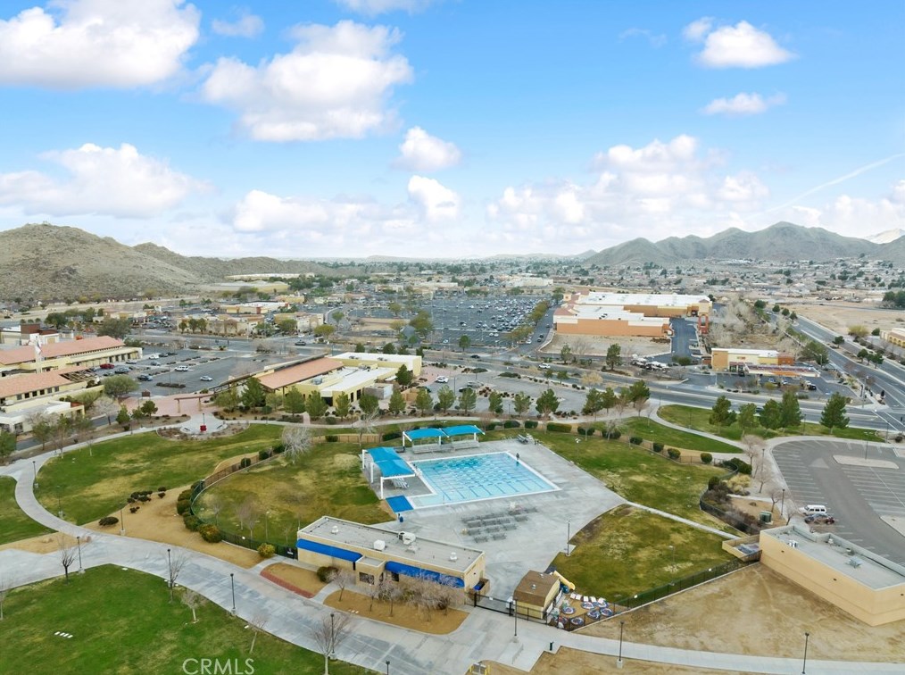 14777 Erie Rd, Apple Valley CA  92307-3515 exterior