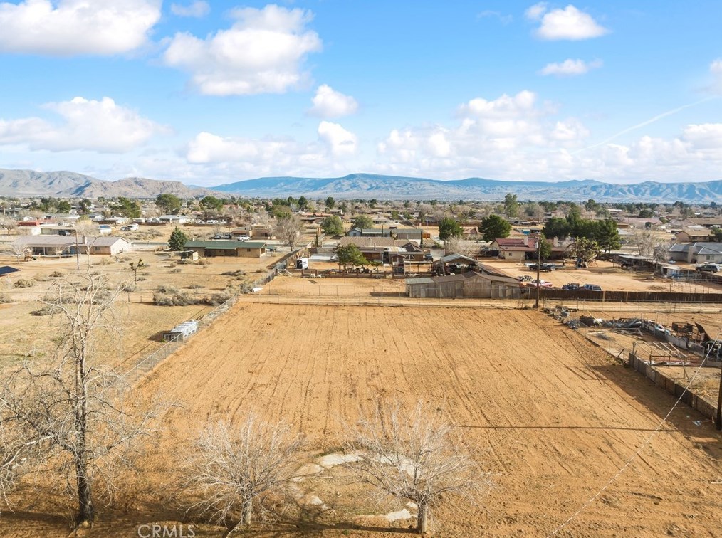 14777 Erie Rd, Apple Valley CA  92307-3515 exterior