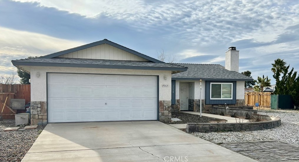 7550 Madera Ave, Hesperia, CA 92345-7400