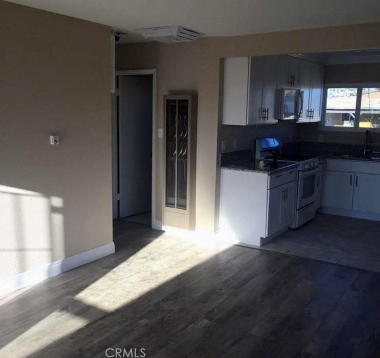 591 Lillian Dr, Barstow, CA 92311-3007