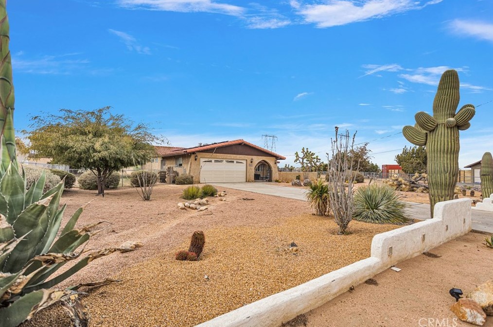 17050 Seaforth St, Hesperia, CA 92345