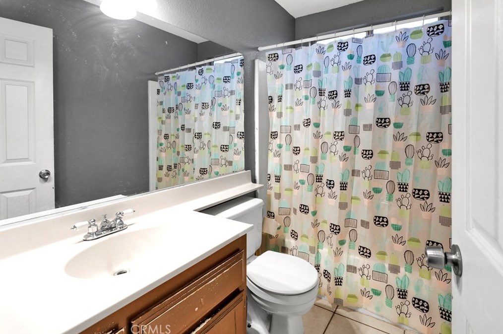 15225 Apache Rd, Apple Valley CA  92307-3301 exterior