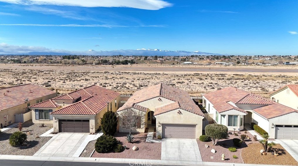 10852 Phoenix Rd, Apple Valley, CA 92308-3694