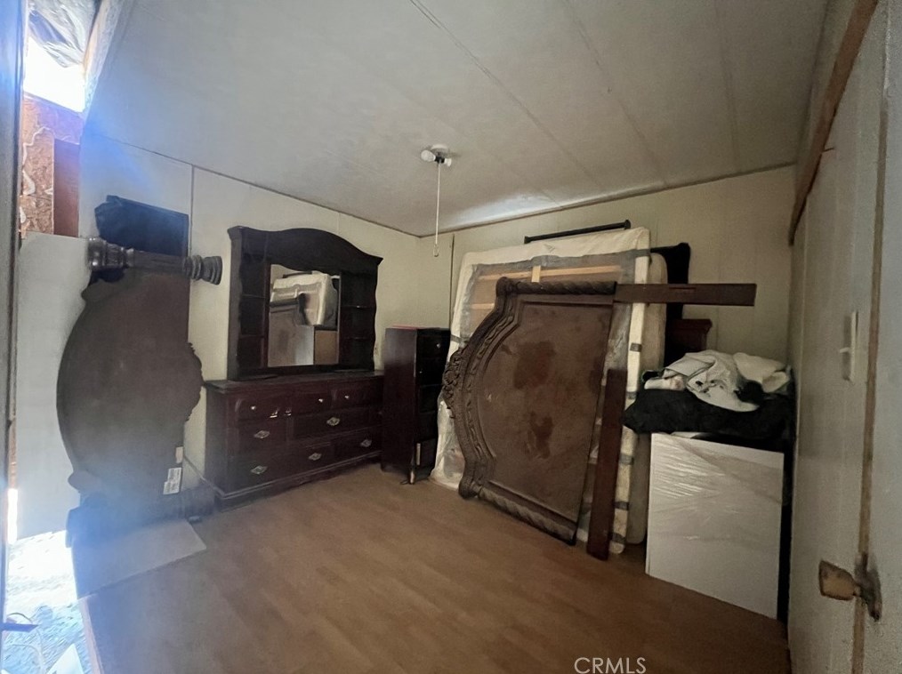 9179 Fairlane Rd, Lucerne Valley CA  92356-7832 exterior