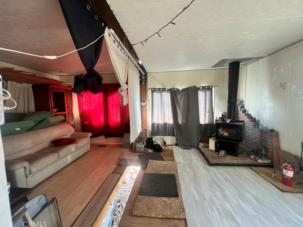 9179 Fairlane Rd, Lucerne Valley CA  92356-7832 exterior