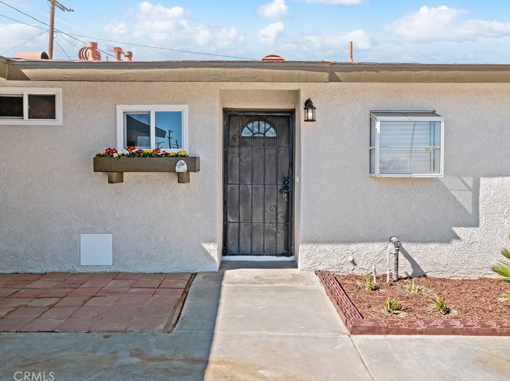 14332 Mojave Ln, Victorville, CA 92395-4538