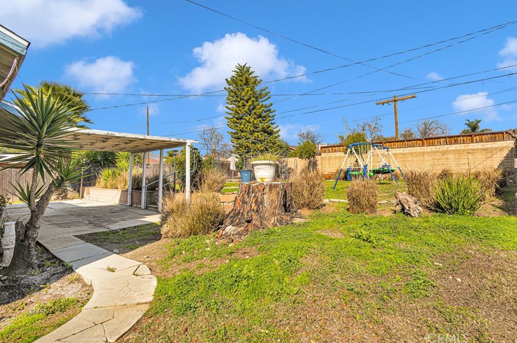 665 Hendrix Ave, Claremont CA  91711-5443 exterior