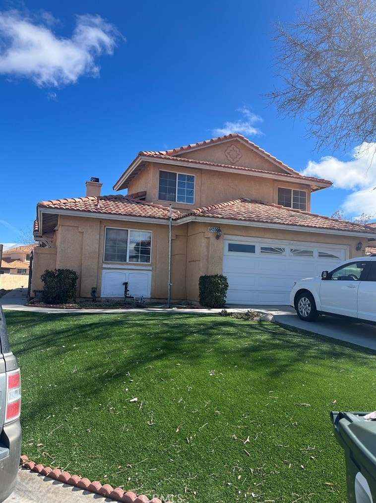 12405 Glenwood Ln, Victorville, CA 92395-9022
